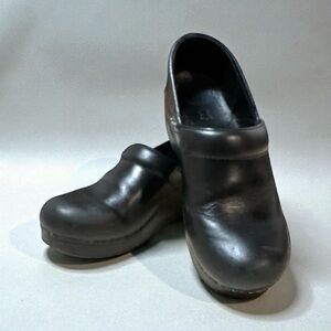 Dansko Professional Cabrio Clogs